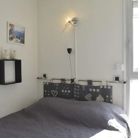 4 Pers, Cap D'agde, Proche Port - Fr-1-249-360