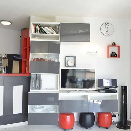 4 Pers, Cap D'agde, Proche Port - Fr-1-249-360